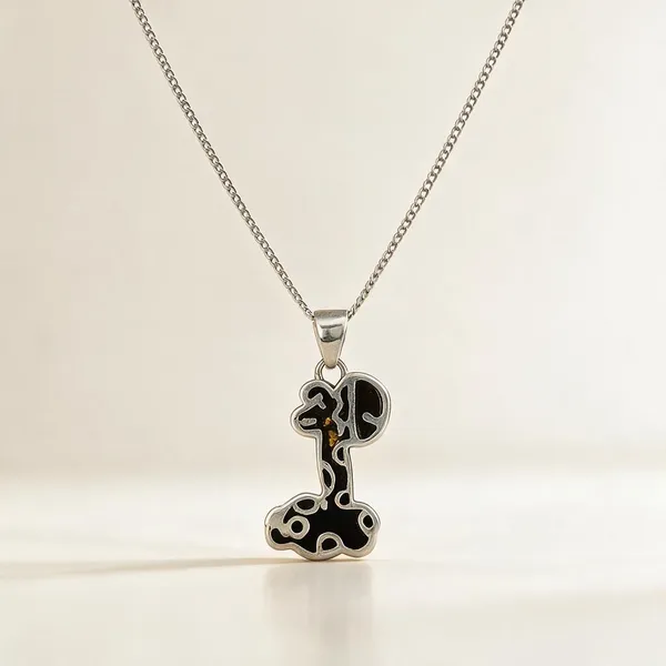 Silver-Tone_Giraffe_Chain_Pendant_For_Women