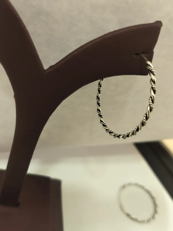 Silver-Tone_Twisted_Hoop_Earrings_for_Women