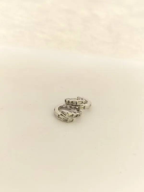 Silver_Geometric_Hoop_Earrings_for_Women