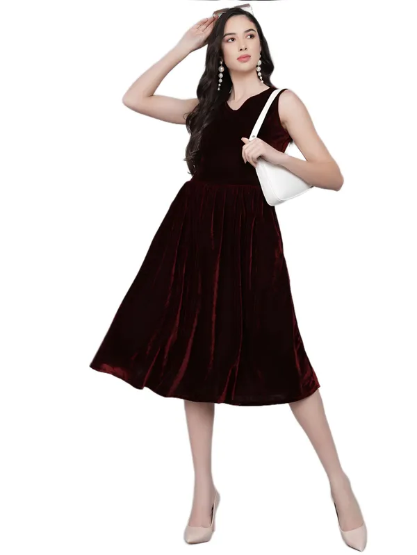Maroon_Velvet_Fit_And_Flare_Dress_For_Women