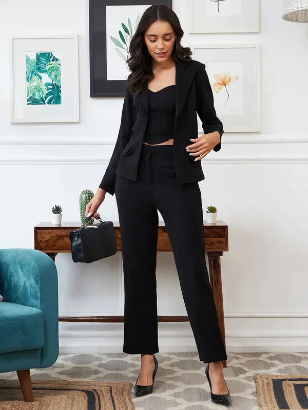 Black_Tailored_Blazer_And_Trousers_Set_For_Women