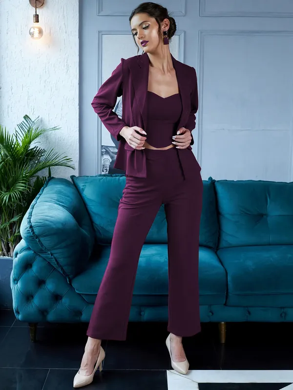 Burgundy_Tailored_Blazer_And_Trousers_Set_For_Women