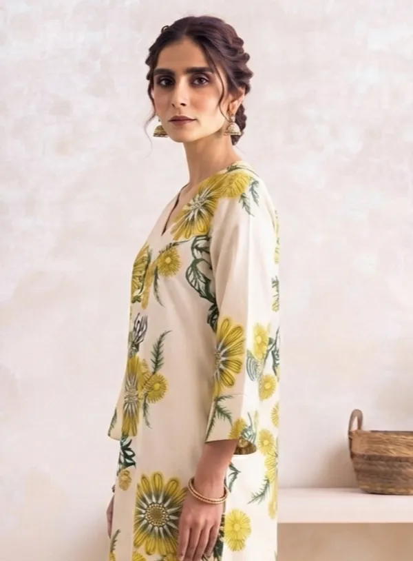 Cream_Floral_Straight_Kurta_Set_for_Women