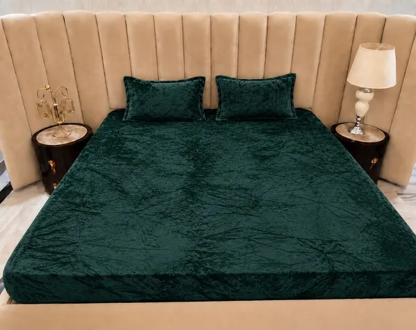 Royal_Looms_Velvet_King_Fitted_(Elastic)_320_Tc_Solid_1_Winter_Bedsheet_With_2_Pillow_Covers_(Green)