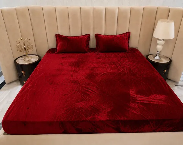 Royal_Looms_Velvet_King_Fitted_(Elastic)_320_Tc_Solid_1_Winter_Bedsheet_With_2_Pillow_Covers_(Maroon)