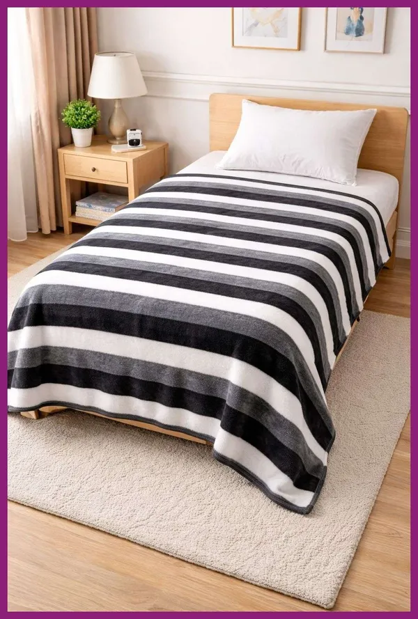 Kansal_Handloom_Striped_Single_Fleece_Blanket_For_All_Season_(Polyester,_Black,_White)