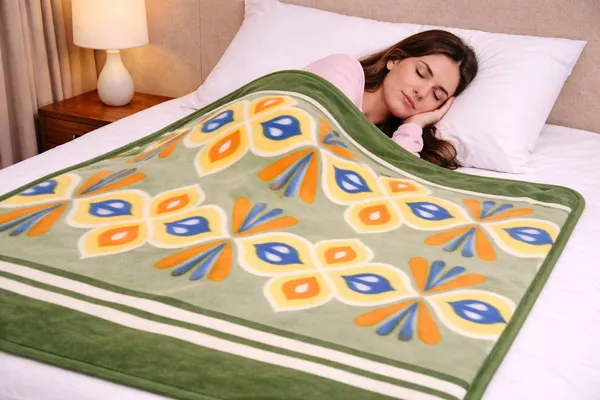 Kansal_Handloom_Floral_Single_Fleece_Blanket_For_All_Season_(Polyester,_Green)