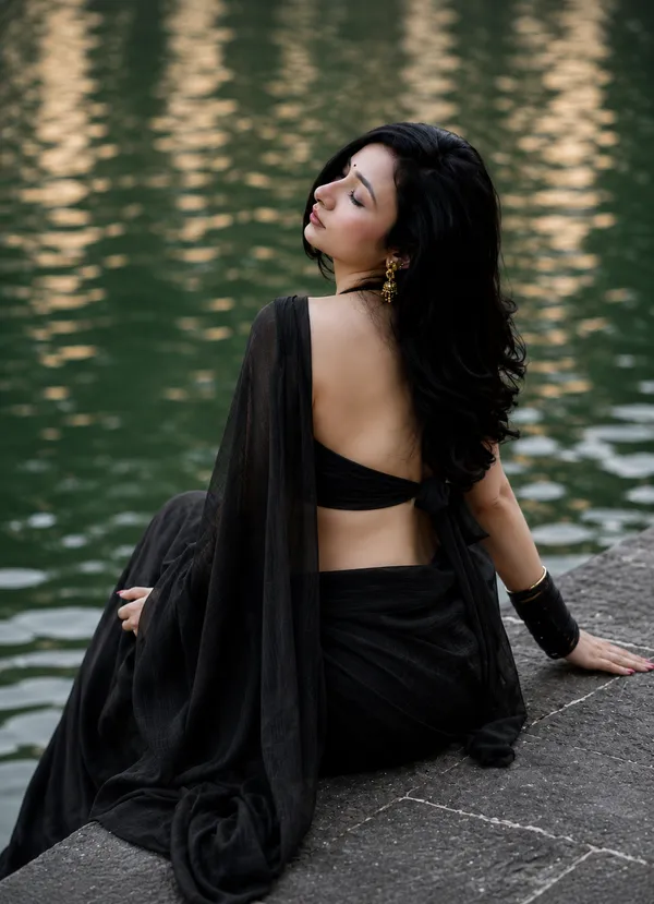 Black_Georgette_SAREE_For_WOMEN