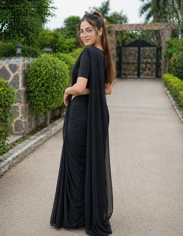 Black_Georgette_SAREE_For_WOMEN
