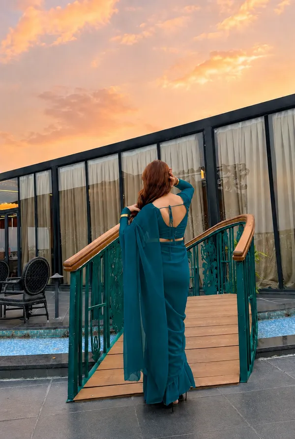 Teal_Georgette_SAREE_For_WOMEN