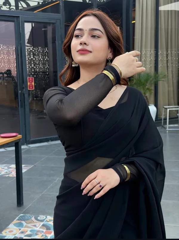 Black_Georgette_SAREE_For_WOMEN