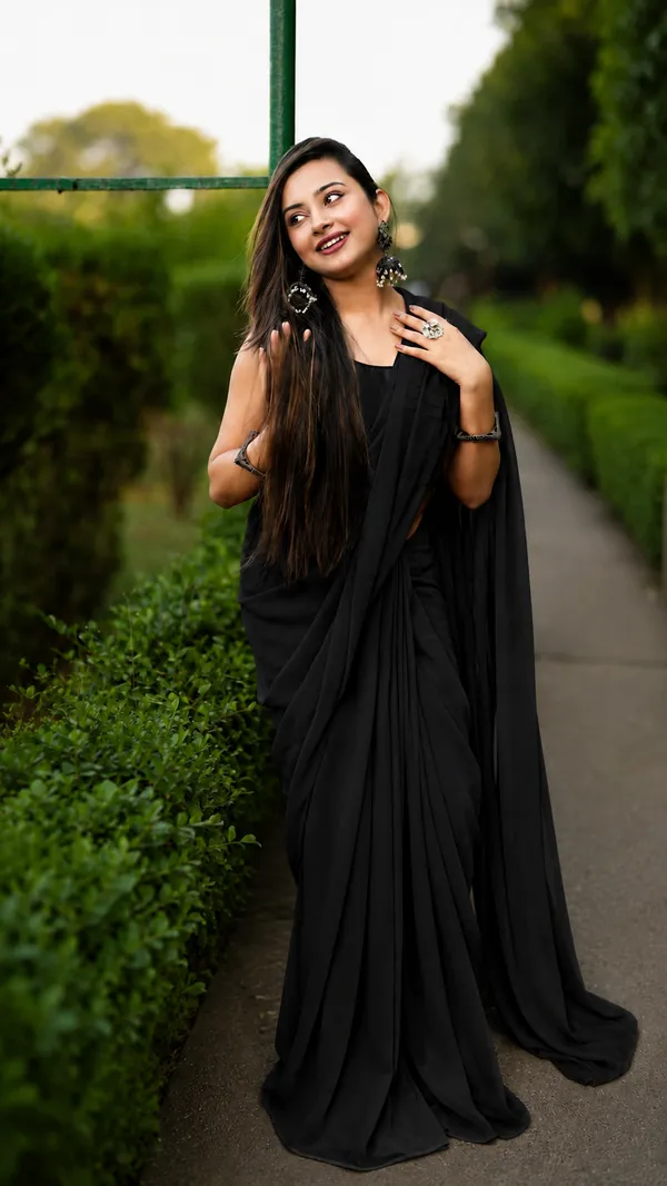 Black_Georgette_SAREE_For_WOMEN