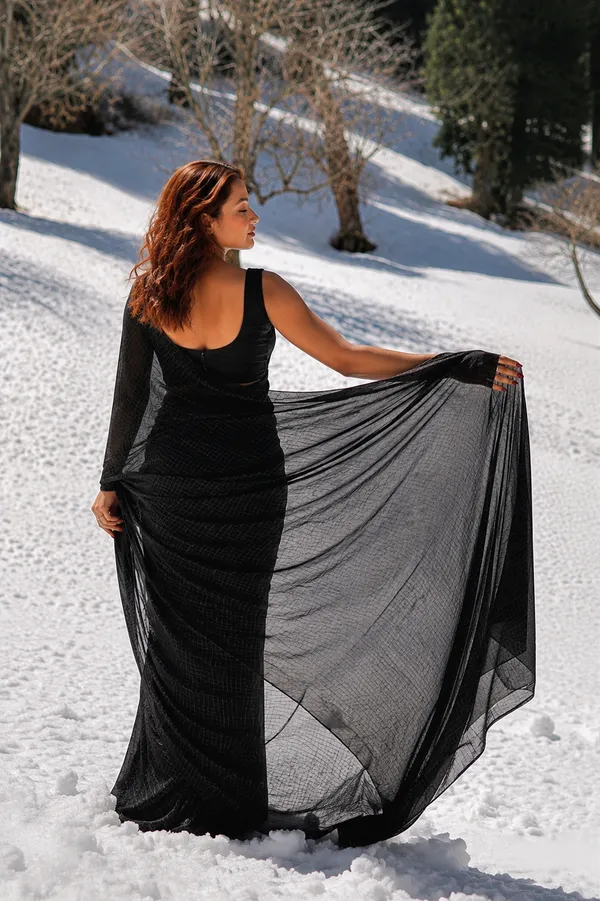 Black_Georgette_SAREE_For_WOMEN