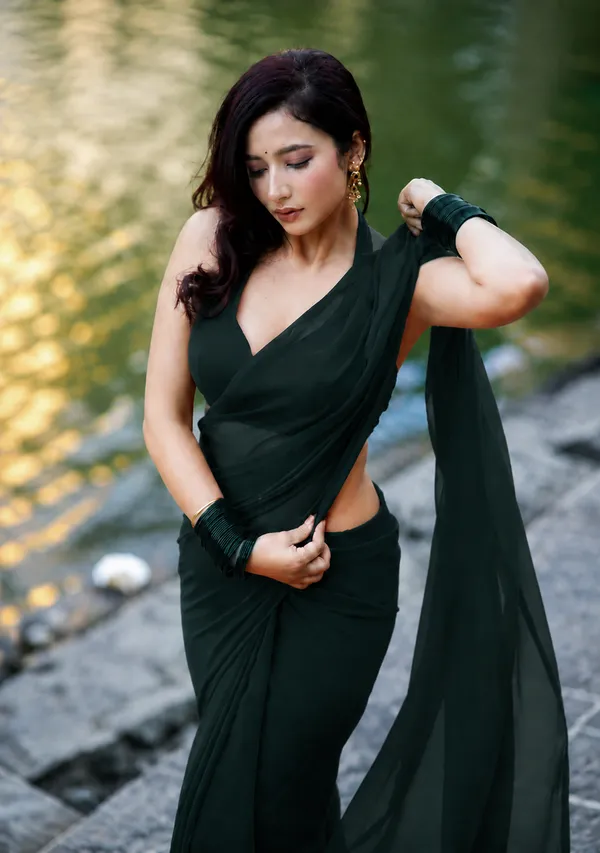 Green_Georgette_SAREE_For_WOMEN