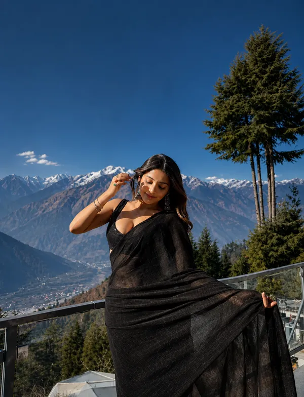 Black_Georgette_SAREE_For_WOMEN