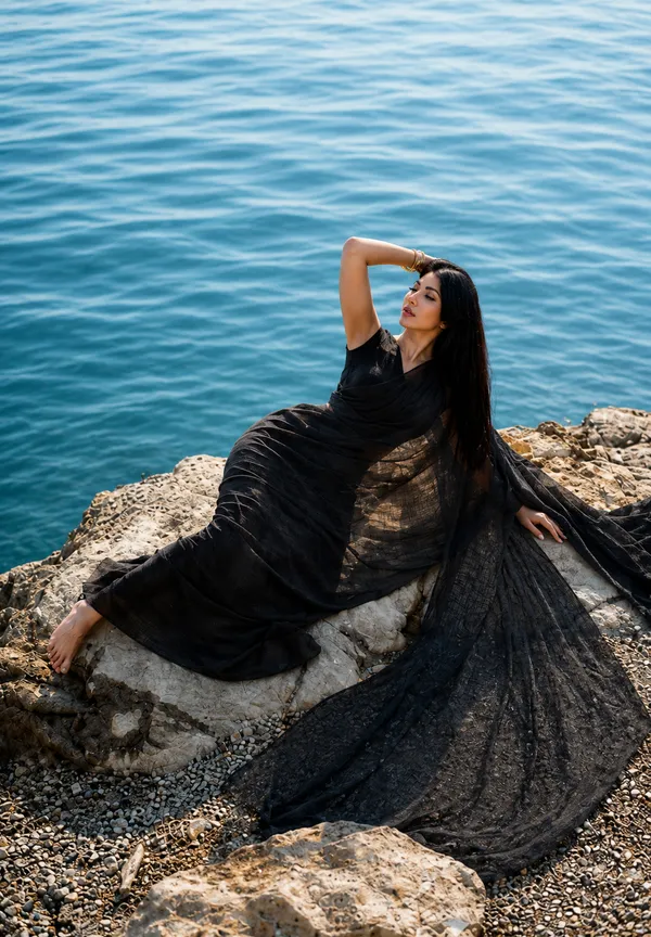 Black_Georgette_SAREE_For_WOMEN