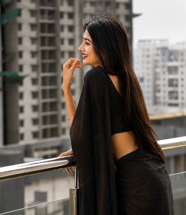 Black_Georgette_SAREE_For_WOMEN