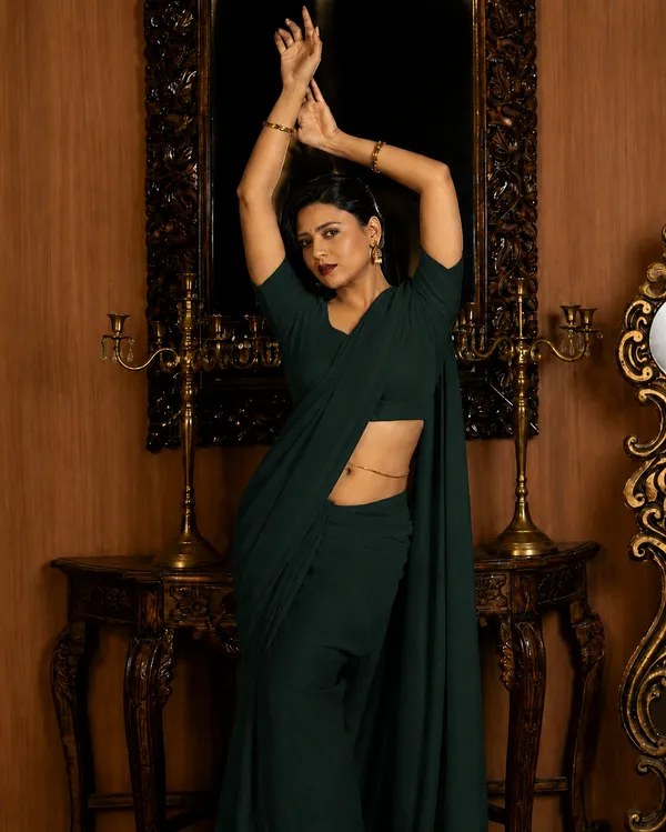 Dark_Green_Georgette_SAREE_For_WOMEN