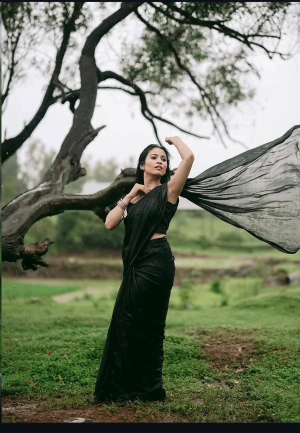Black_Georgette_SAREE_For_WOMEN
