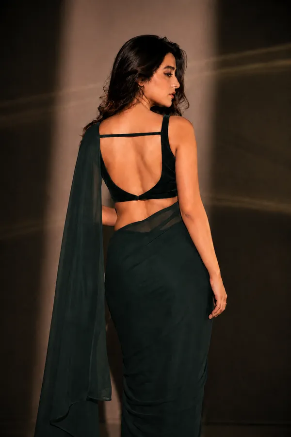 Black_Georgette_SAREE_For_WOMEN