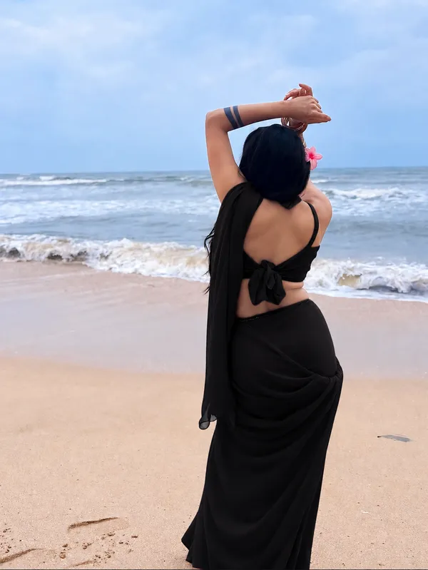 Black_Georgette_SAREE_For_WOMEN