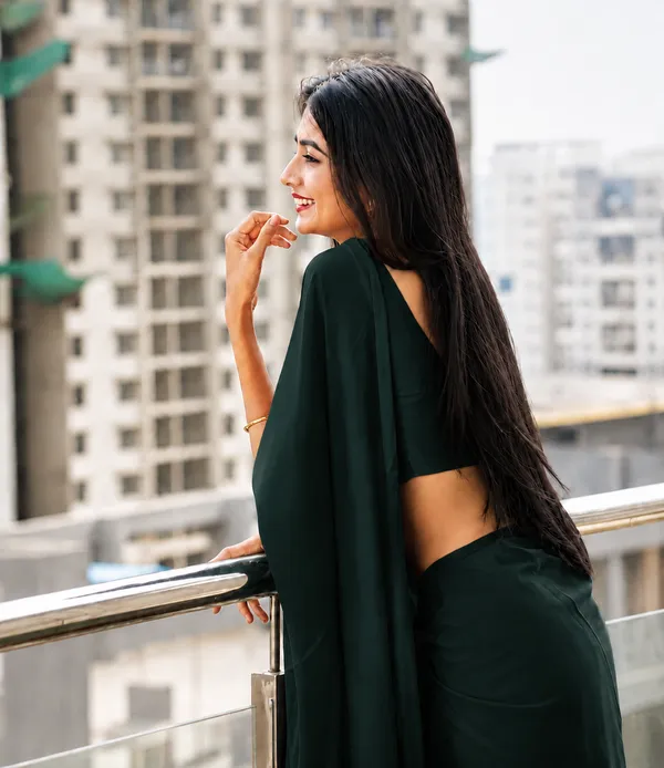 Dark_Green_Georgette_SAREE_For_WOMEN
