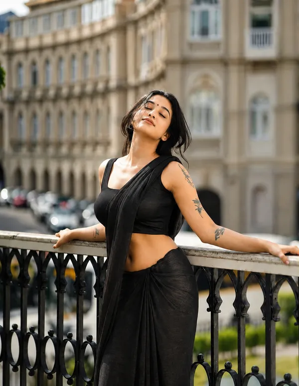 Black_Georgette_SAREE_For_WOMEN