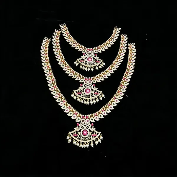 Gold_Alloy_Layered_Floral_Stone_Necklace_Set_For_Women