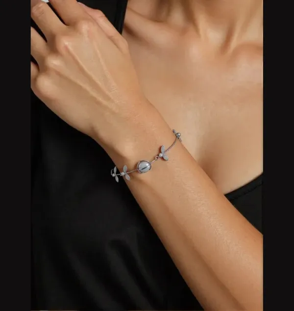 Korean_Silver_Plated_Floral_Leaf_Design_Cz_Adjustable_Bracelet