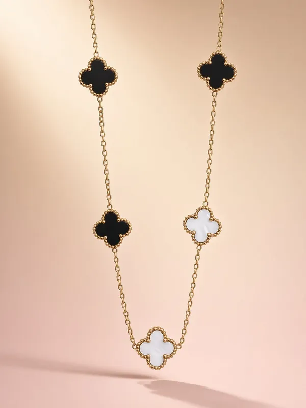 Noir_Pearl_Clover_Charm_Necklace