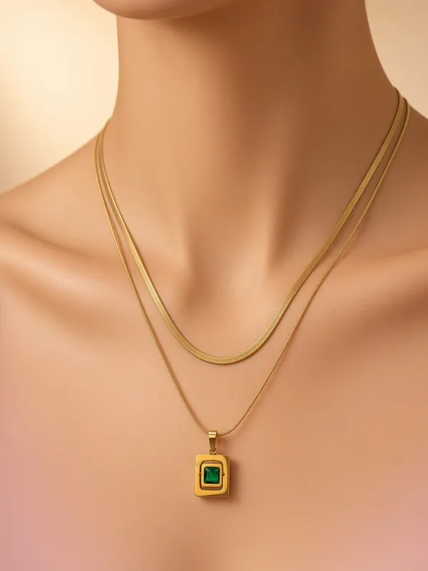 Emerald_Square_Layered_Necklace