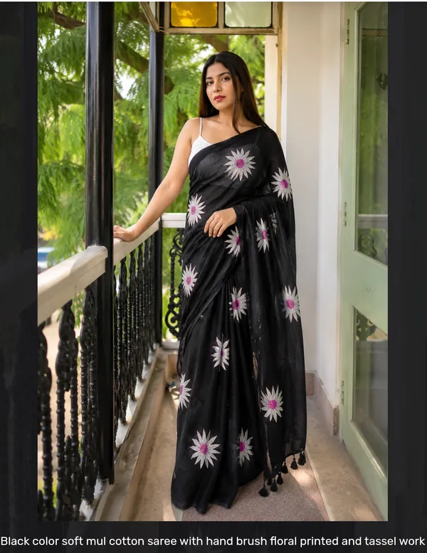 Black_Mul_Cotton_Floral_Print_Saree_For_Women