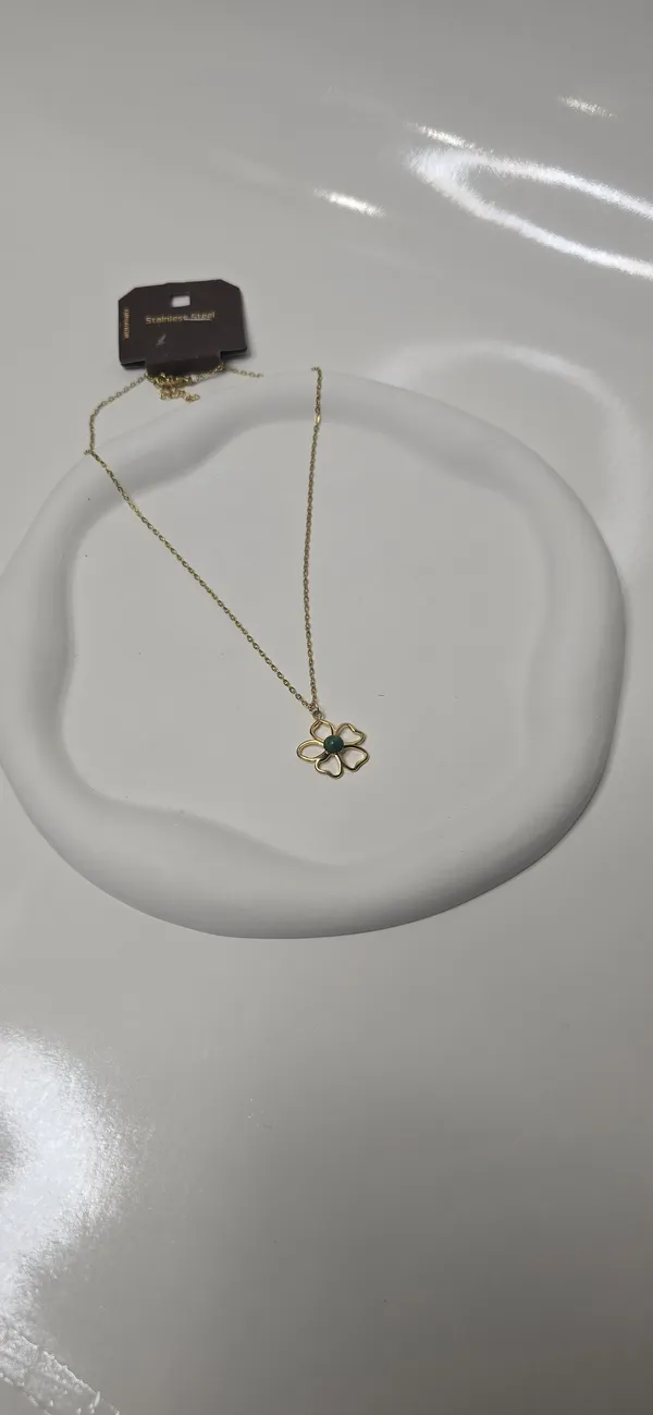 The_Saaj-pendent