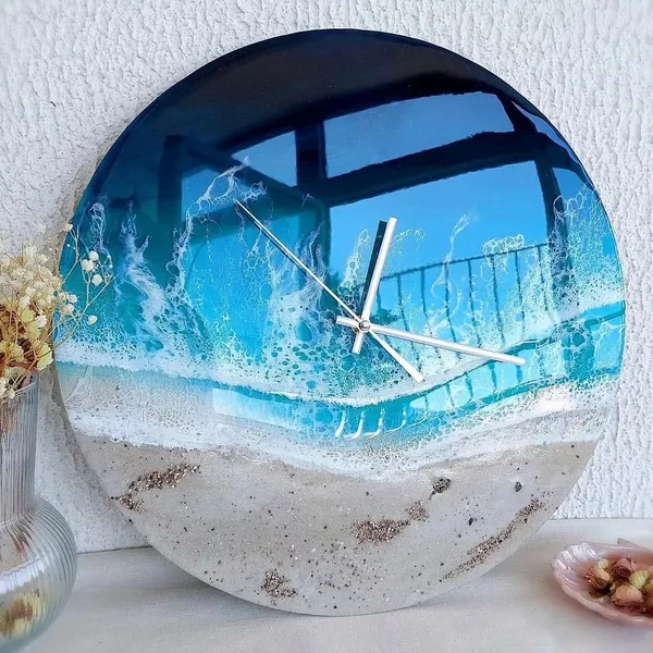 Resin_Coastal_Wave_Round_Table_Clock
(Blue_Ocean)