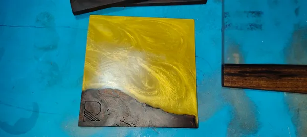 Yellow_Resin_Coasters_Set_Of_4
(Metallic_Yellow_Resin+Wood)
Finish-_Matte/Glossy