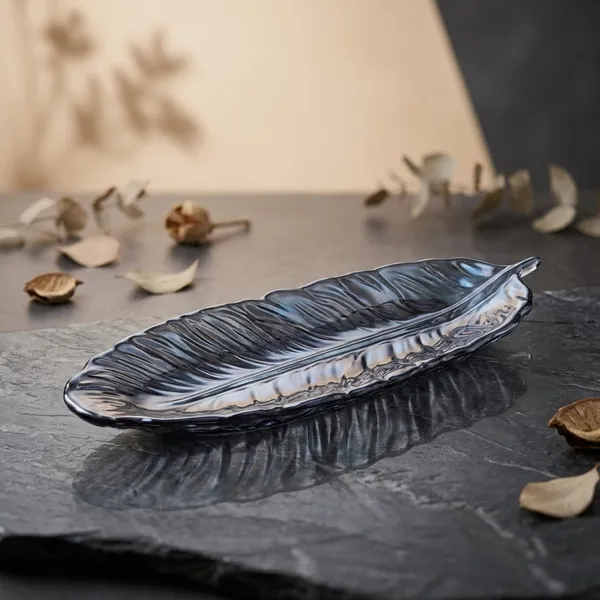 Resin_Leaf_Design_Jewellery_Tray
(Translucent_Metallic_Black_Colour)