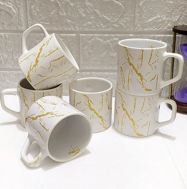 Ceramic_Cups_With_Golden_Line_Design
