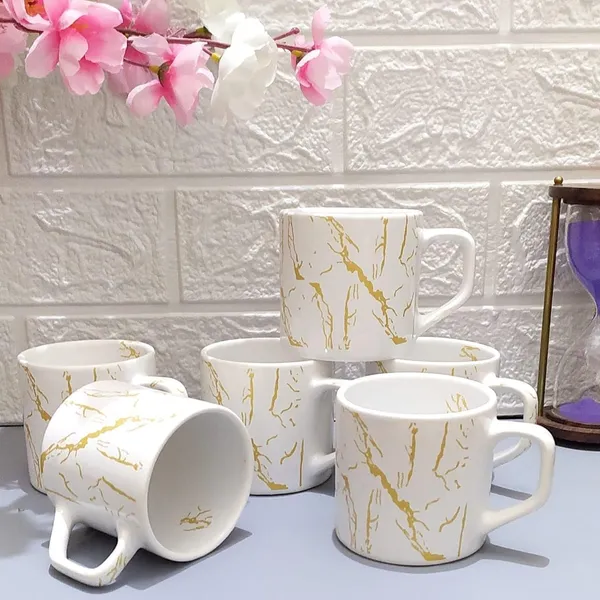 Ceramic_Cups_With_Golden_Line_Design