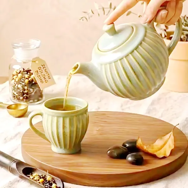 Ceramic_Kettle_Set_With_Cups_And_Saucers