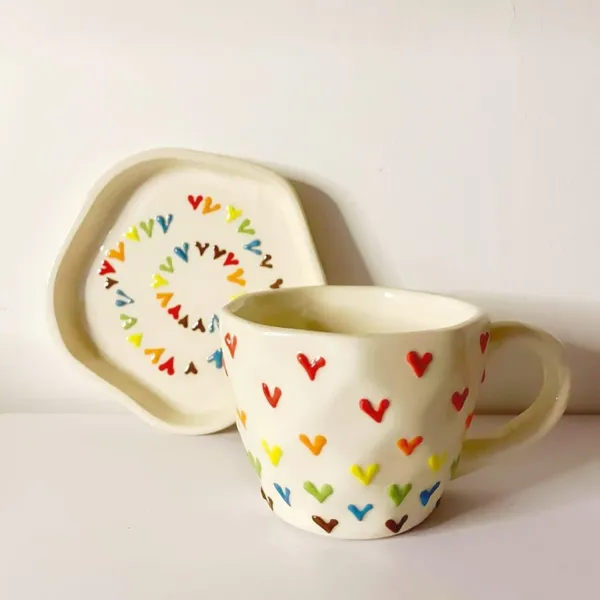 Heart_Design_Cup_With_Saucer
