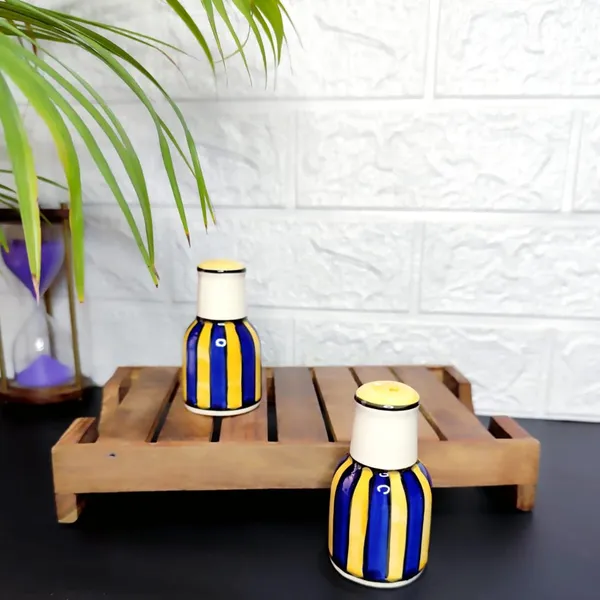 Ceramic_Salt_And_Pepper_Dispenser_Set