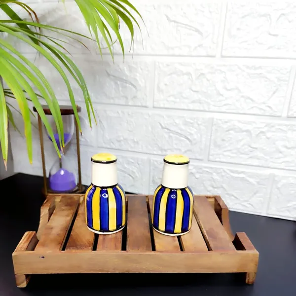 Ceramic_Salt_And_Pepper_Dispenser_Set
