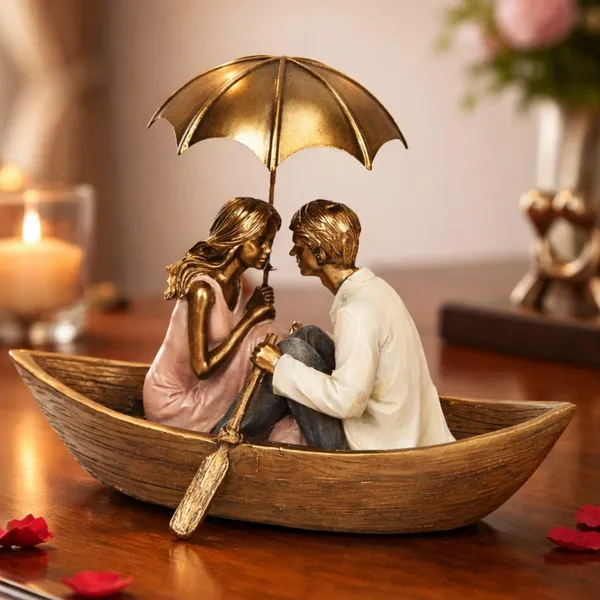 Couple_Figurine_Showpiece