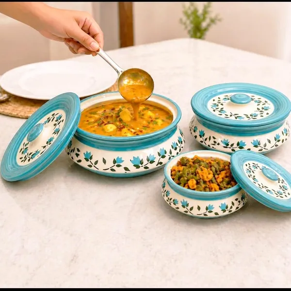 Ceramic_Serving_Bowl_With_Lid