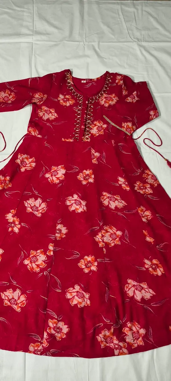 Red_Gold_Trim_Dupatta_for_Women