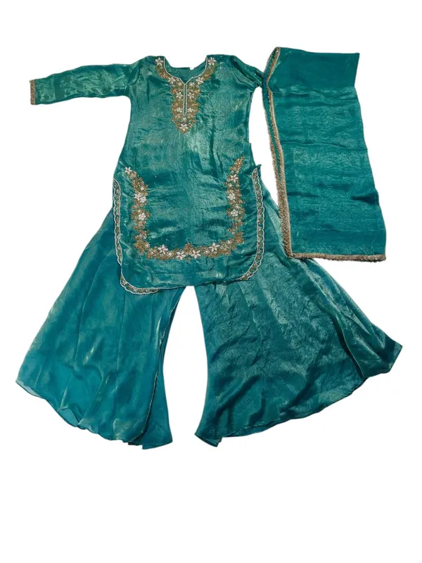 Teal_Embroidered_Ethnic_Suit_Set_For_Women