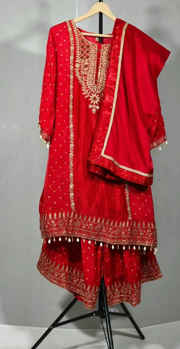 Red_Embroidered_Straight_Kurta_For_Women