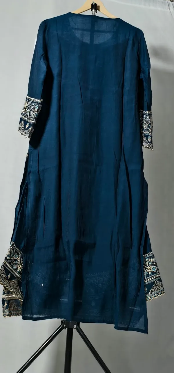 Blue_Embroidered_Straight_Kurta_Set_for_Women