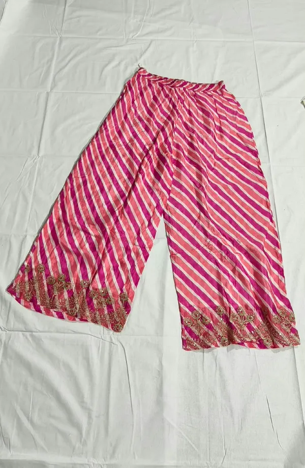 Pink_Printed_Divider_Set_for_Women