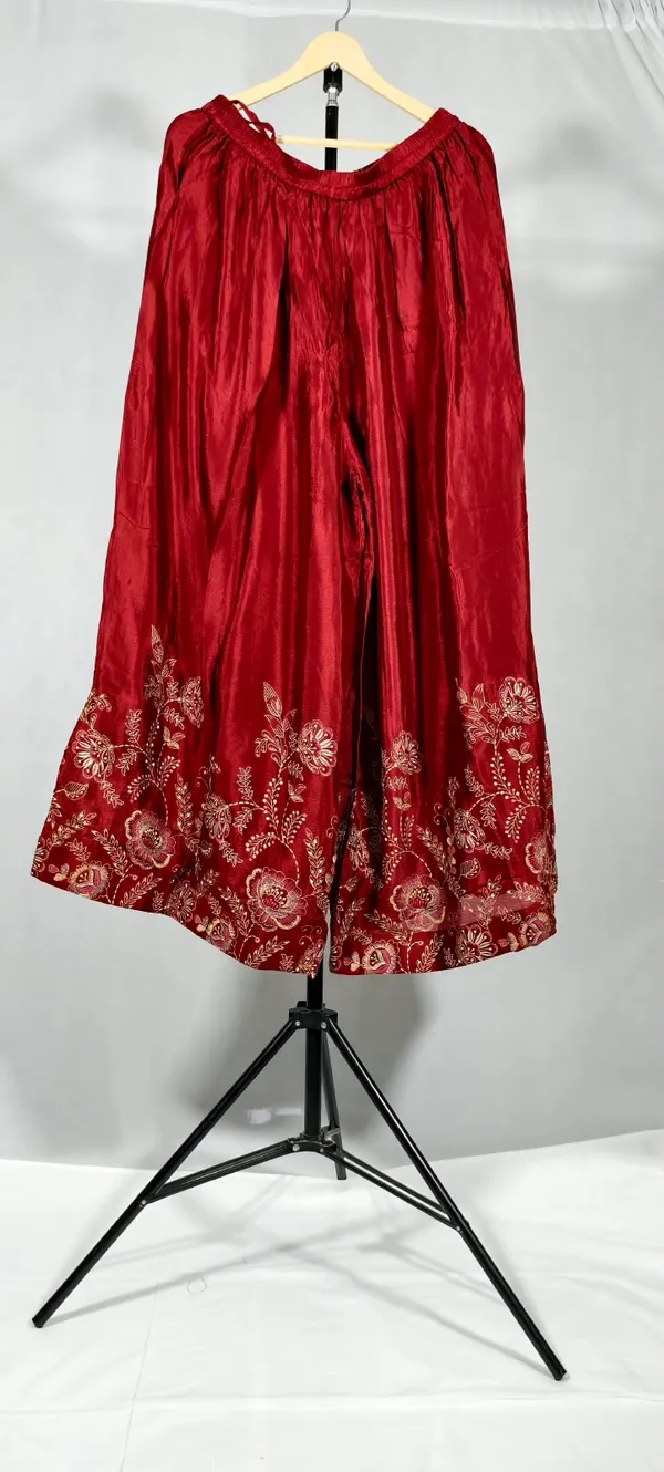 Red_Embroidered_Kurta_Set_for_Women